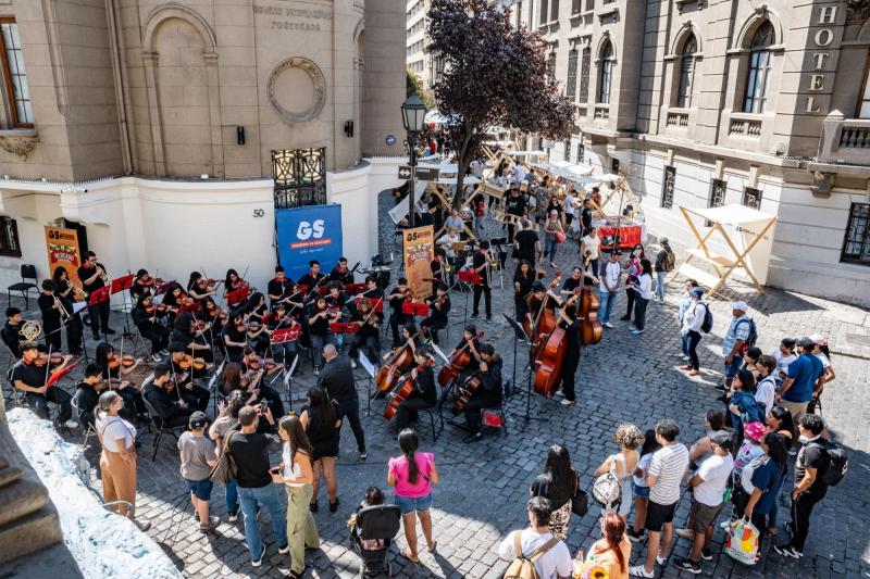 Mercado París Londres Volumen 3: Santiago sigue despertando con cultura, arte y comunidad