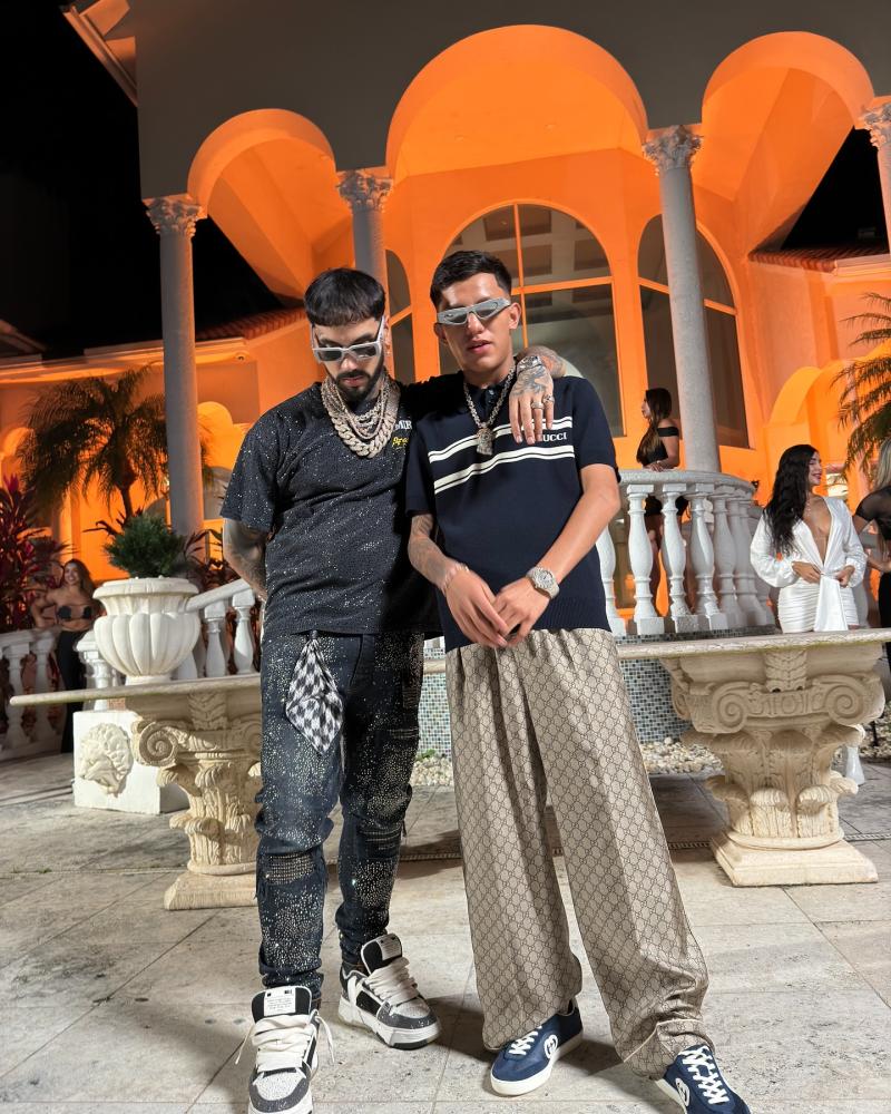 Instagram (@dehilanofficial) - Dehilan