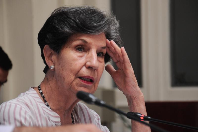 Agencia Uno - Senadora Isabel Allende