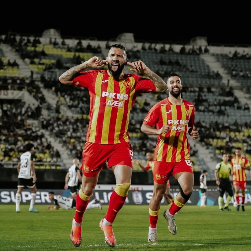 Ronnie Fernández en Malasia - @ronnie_fernandez_9