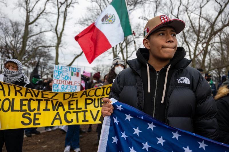 AFP - Jefa de seguridad de Trump asaltada por chilenos realizaría reality donde inmigrantes competirían por ciudadanía