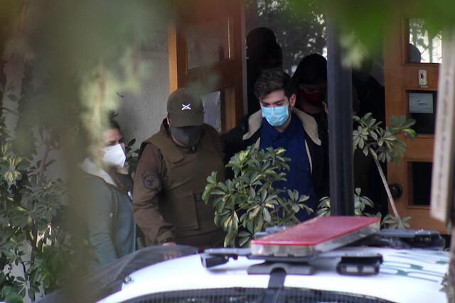 Aseguran que Hernán Calderón habría abandonado el país tras ser acusado de abuso sexual por la pareja de su hijo - Referencial Agencia Uno