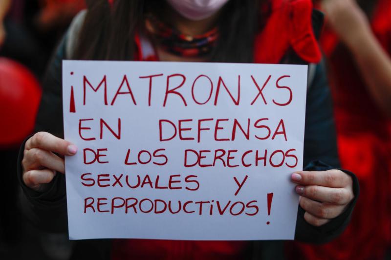 Agencia Uno- Colegio de Matronas marchará frente a La Moneda