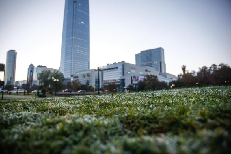 Mañana más fría del año en Santiago - Agencia Uno