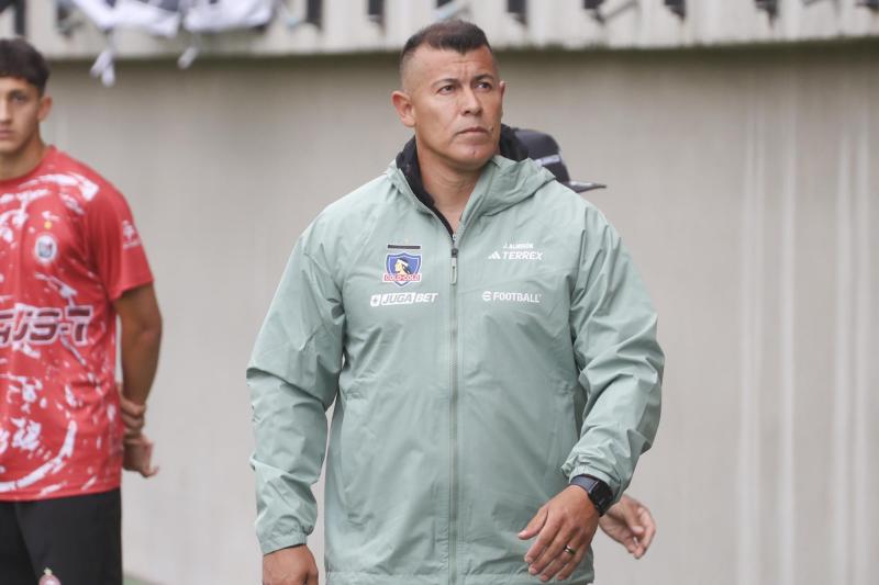 Agencia UNO - Jorge Almirón alzó la voz en Colo Colo