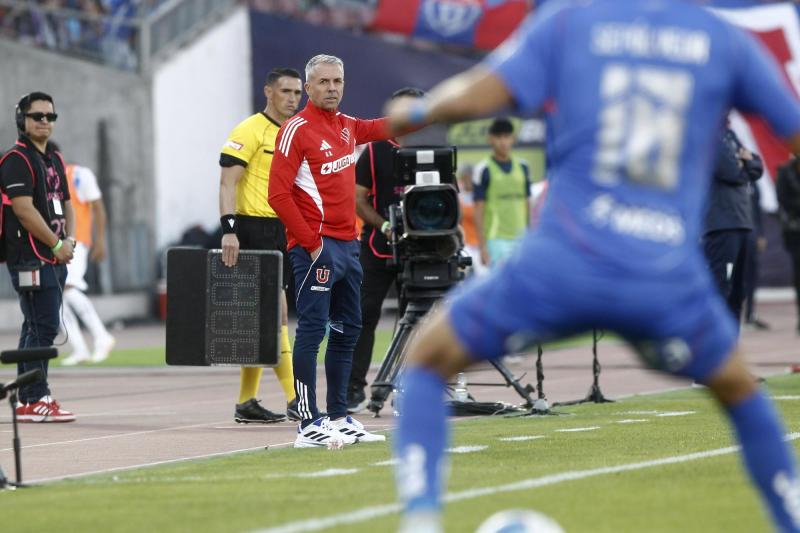 Gustavo Álvarez ya planifica lo que viene en U de Chile - Agencia Uno