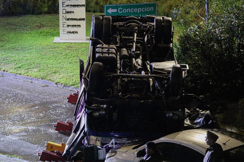 Agencia Uno - Accidente de micro en Chiguayante