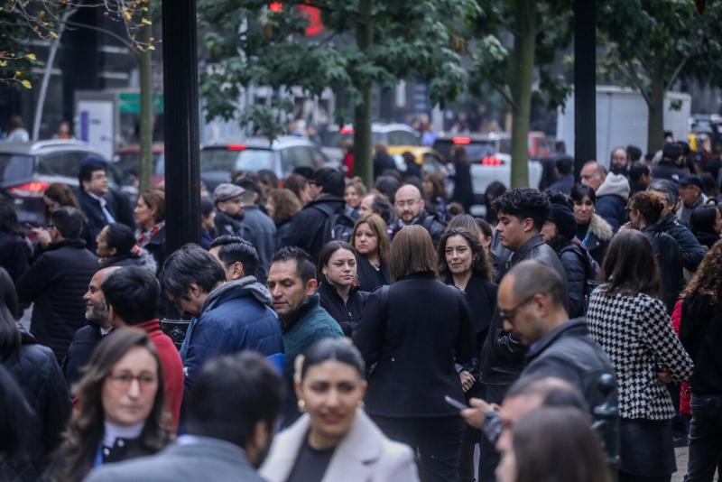 Agencia Uno - Fuerte olor de gas en centro de Santiago