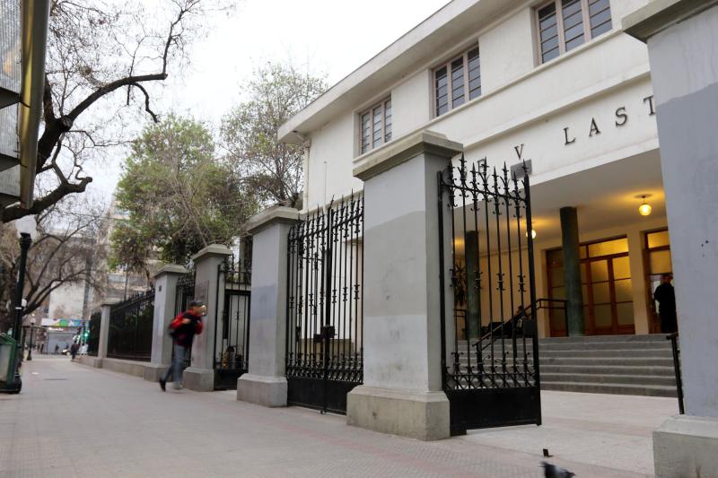 Disturbios en el Liceo Lastarria - Agencia Uno
