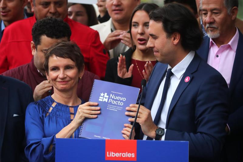 Aton- Vlado Mirosevic bajó su candidatura para que el Partido Liberal apoyara a Tohá