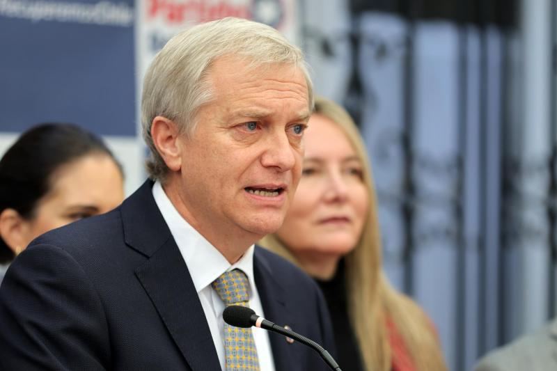 Aton- José Antonio Kast, candidato republicano, cuestionó informe de Comisión para la Paz