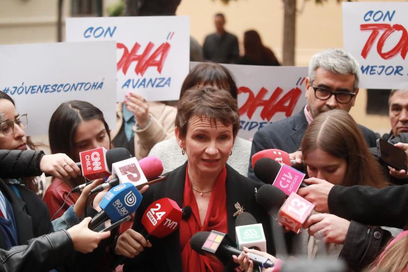 Aton- Carolina Tohá, candidata presidencial del Socialismo Democrático