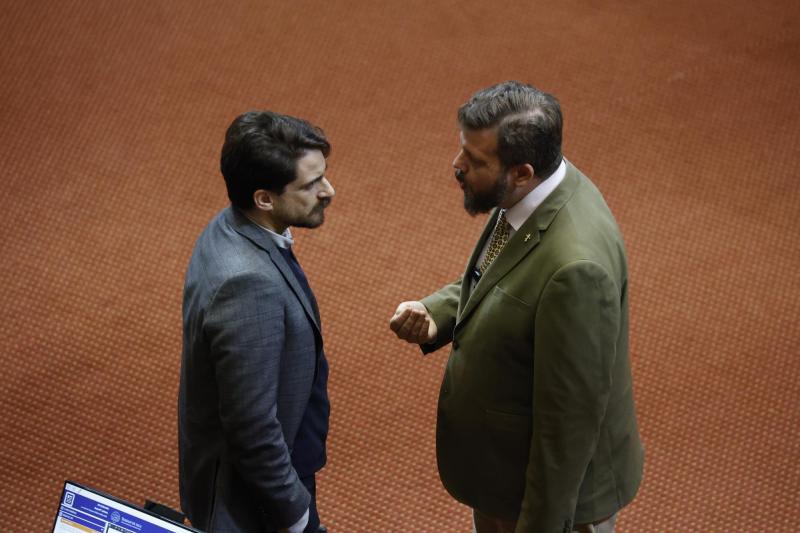 Aton- Gonzalo Winter y Johannes Kaiser