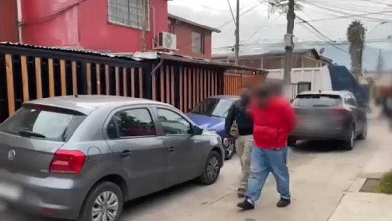 T13 - Abusaban, grababan y vendían registros: PDI detiene a más de 100 pedófilos que operaban a lo largo de Chile