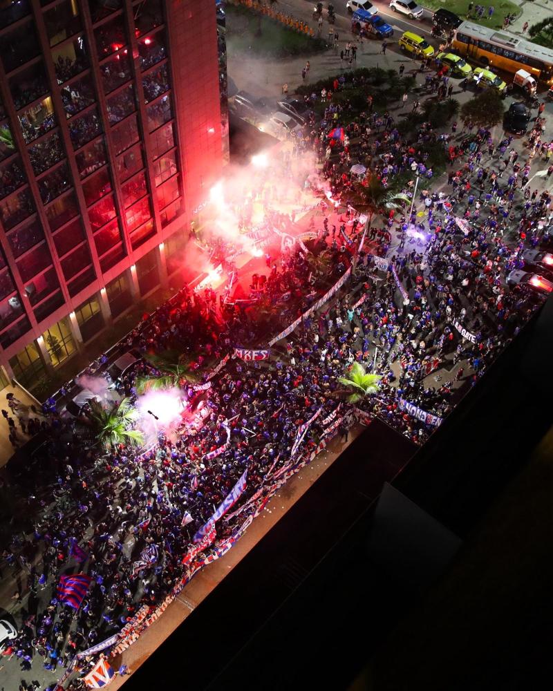 La U recibió el aliento de su gente antes de enfrentar a Botafogo - U de Chile