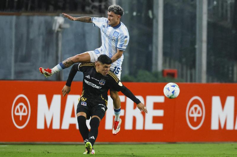 Photosport - Claudio Bravo apuntó contra Claudio Aquino en Colo Colo