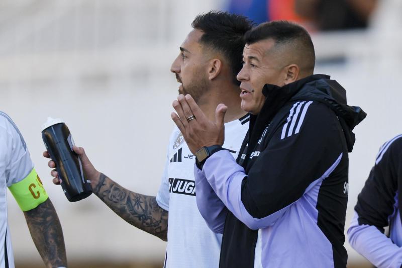 Correa y Almirón coinciden en que Colo Colo fue perjudicado - Photosport