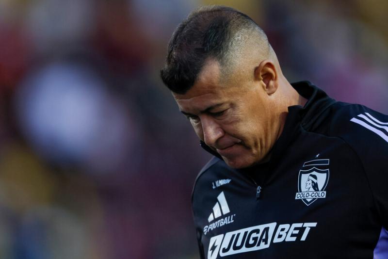 Esposa de Jorge Almirón sobre su continuidad del DT en Colo Colo - Photosport