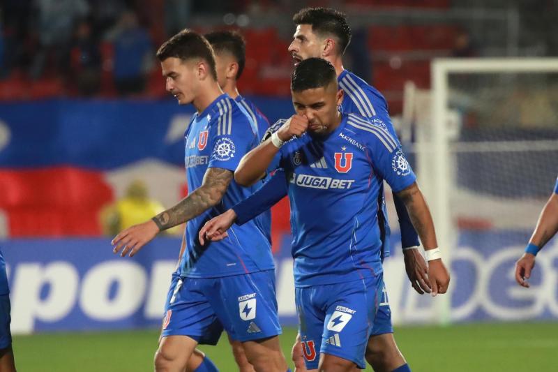 Nicolás Guerra salió tras los primeros 45 en U de Chile - Photosport