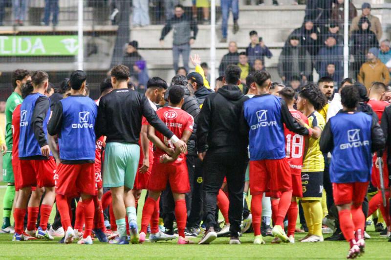 Duelo de Copa Chile entre U. La Calera y San Luis suspendido - Photosport