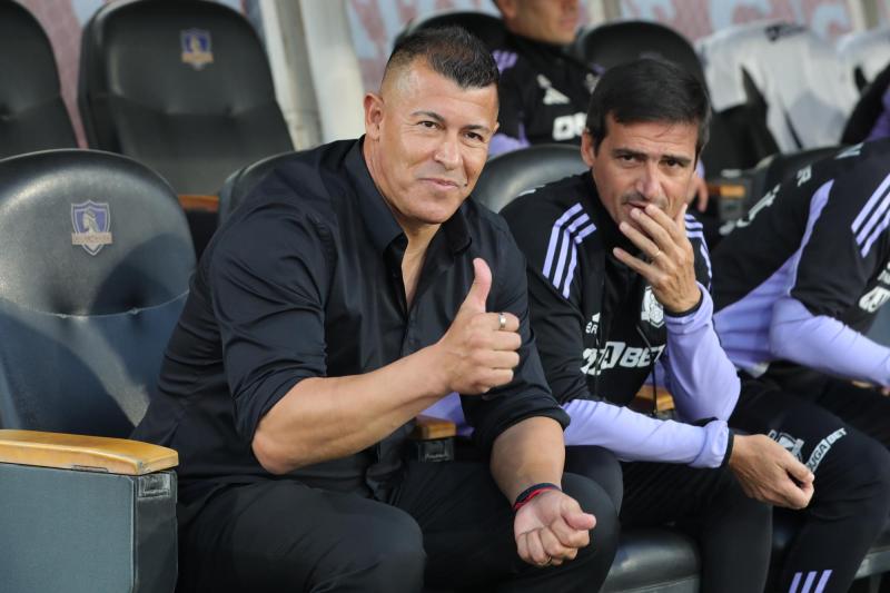 Photosport - Jorge Almirón sigue siendo el DT de Colo Colo