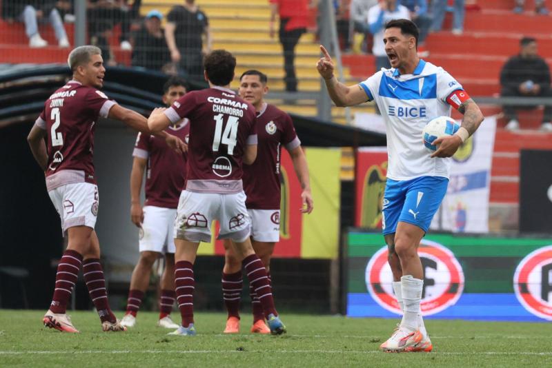 U Católica sufrió su cuarta derrota consecutiva - Créditos: Photosport