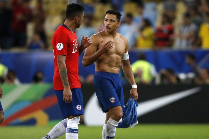 Gonzalo Jara confesó que nunca fue cercano a Alexis Sánchez - Photosport