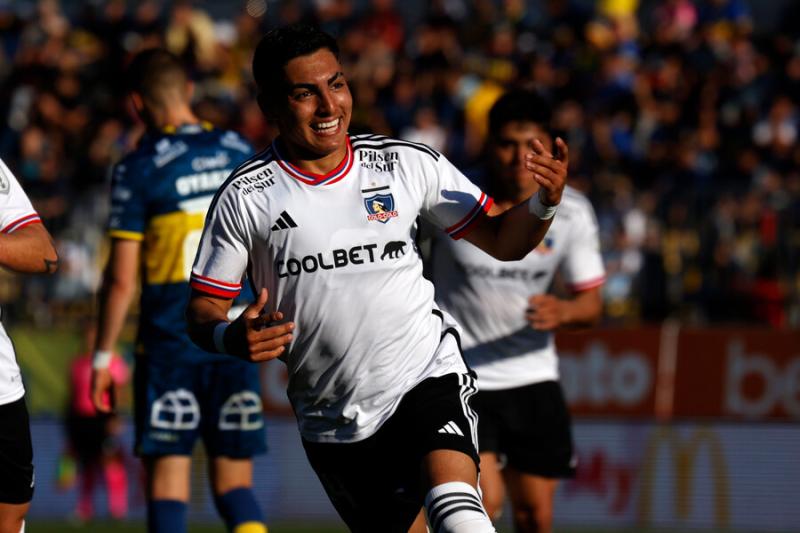 Jordhy Thompson declaró que volvería a Colo Colo - Photosport