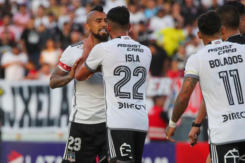 Photosport - Arturo Vidal y Mauricio Isla se perderán el partido entre Limache y Colo Colo