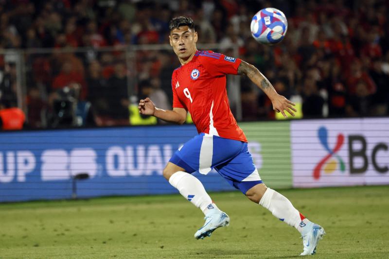 Photosport - Aseguran que U de Chile inició los contactos por Felipe Mora