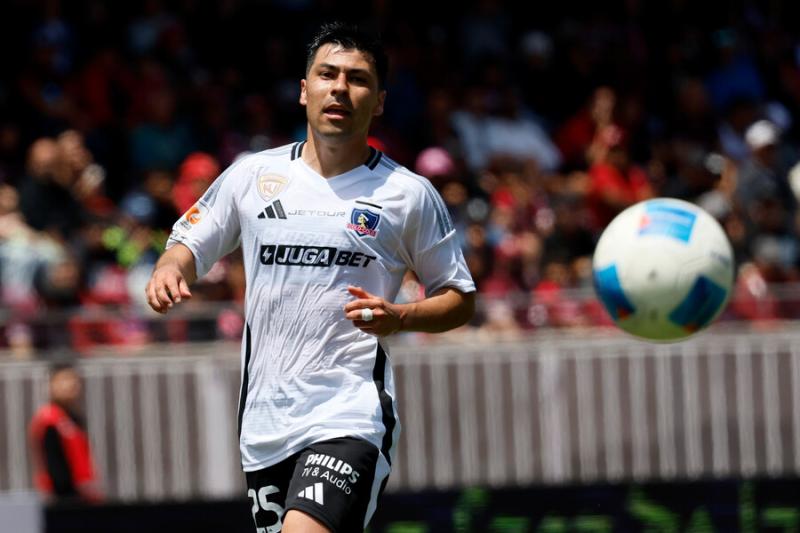 Jorge Almirón vuelve a convocar a Tomás Alarcón en Colo Colo - Photosport