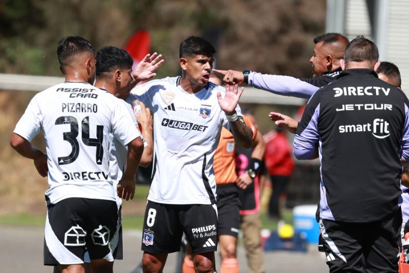Quiebre dentro del camarín de Colo Colo - Créditos: Photosport