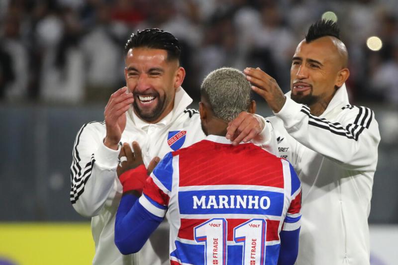 Complejo presente de Fortaleza previo a Colo Colo - Créditos: Photosport