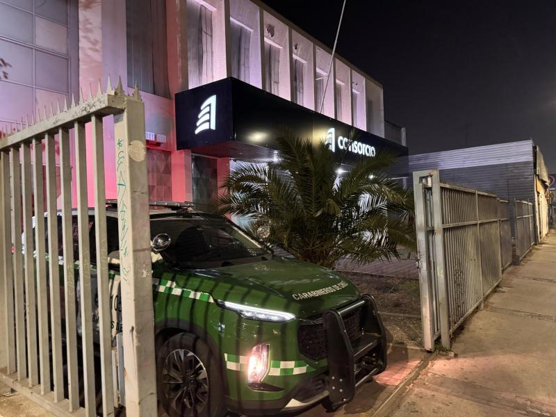 Roban banco en Maipú: Se habrían llevado cuatro gavetas con dinero