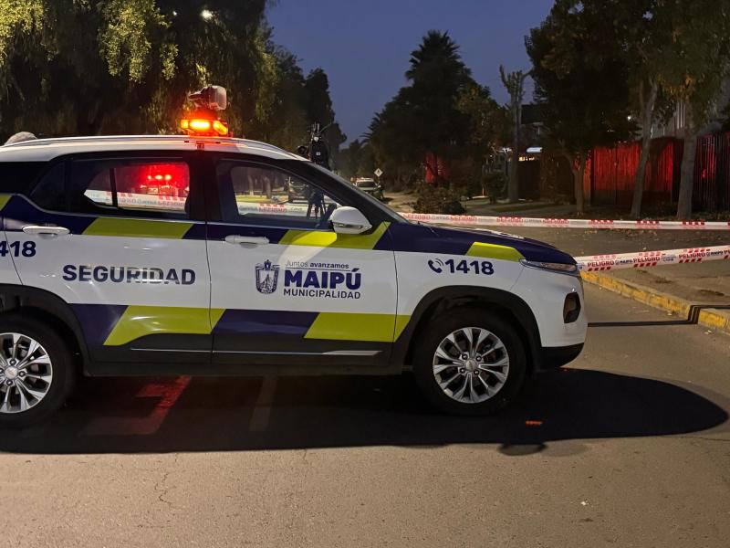 Dueño de casa frustró robo a disparos en Maipú: Hirió a un menor de 15 años que intentaba ingresar a la vivienda