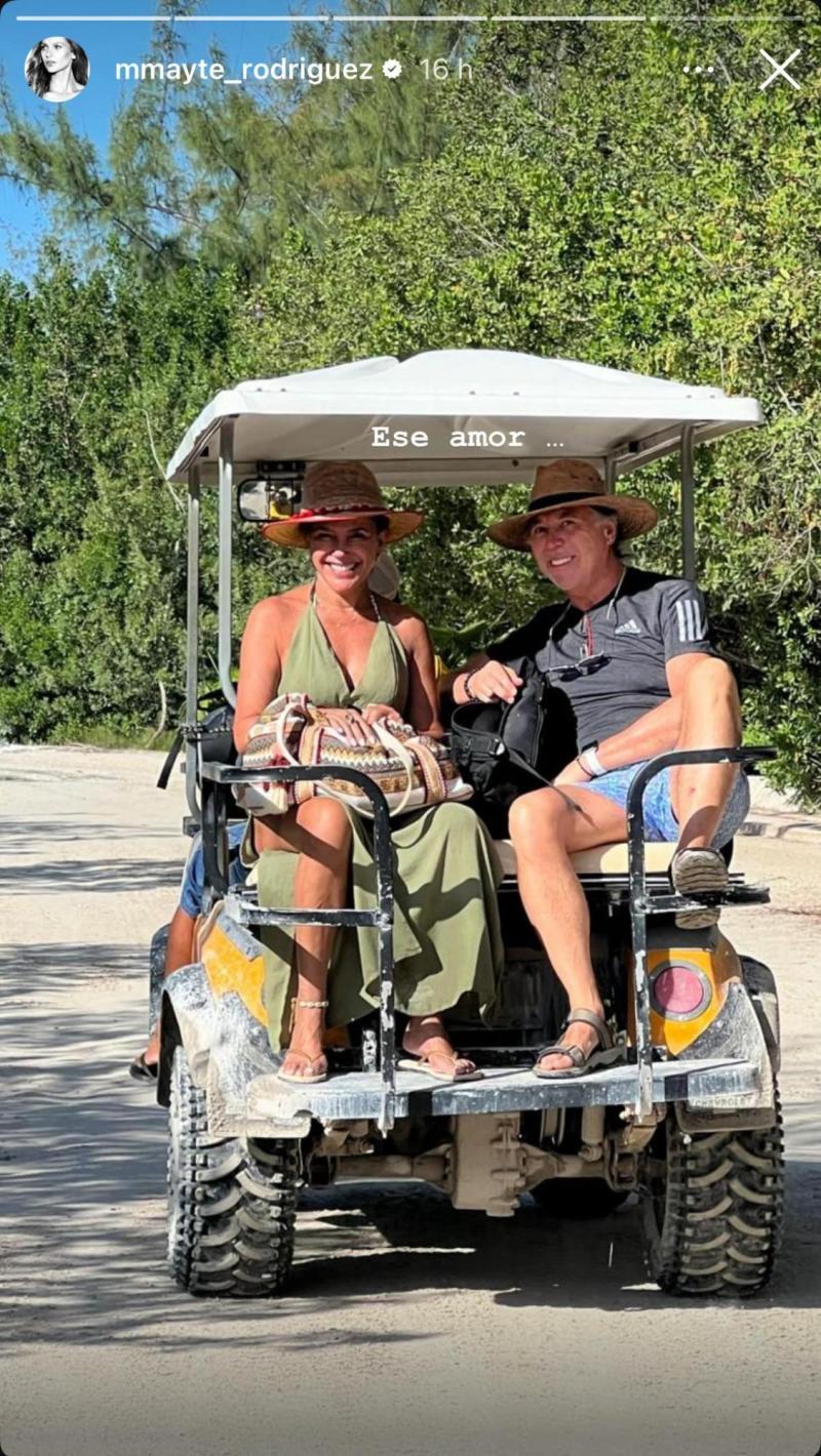 Instagram - Carolina Arregui y Roy Sothers