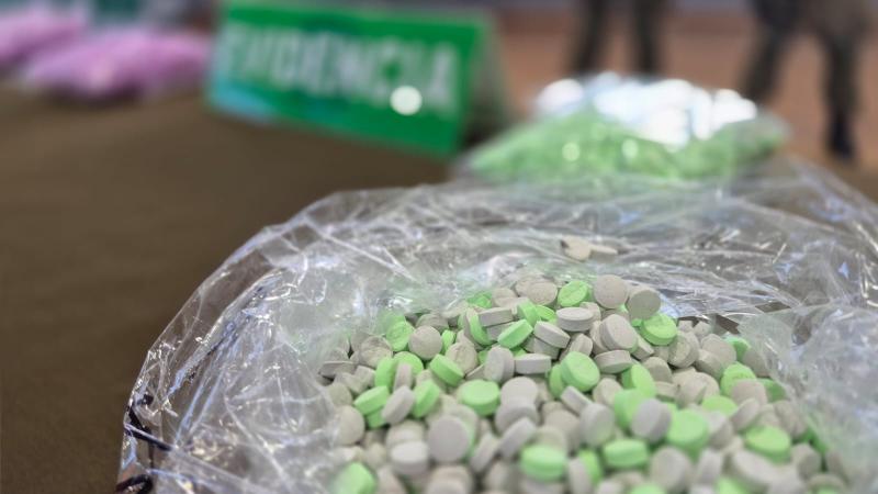 Carabineros - Incautan más de 33 mil dosis de metanfetamina a banda que trasladaba droga en autos de lujo