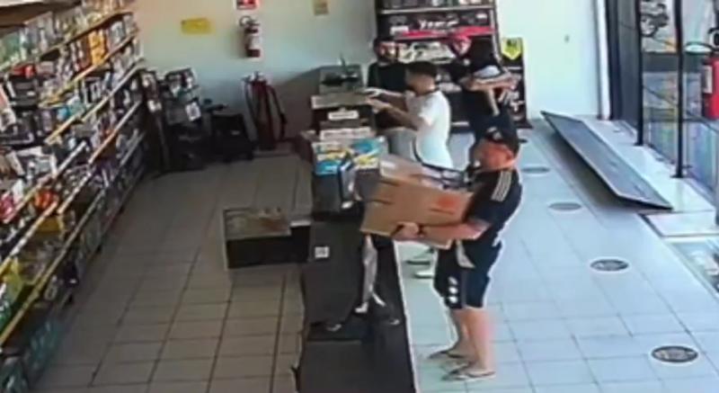 captura Diario do nordeste - Hincha de Colo Colo es detenido por robar caja de fuegos artificiales en Brasil