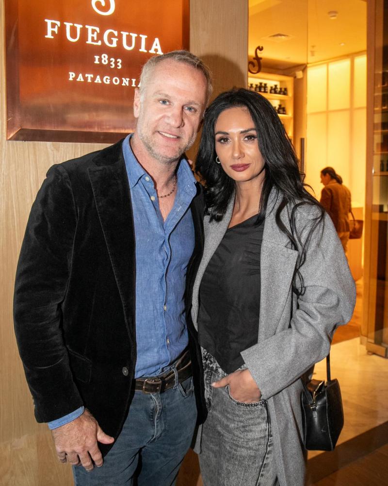 Instagram (@revista_velvet) - Felipe Kast y Pamela Díaz