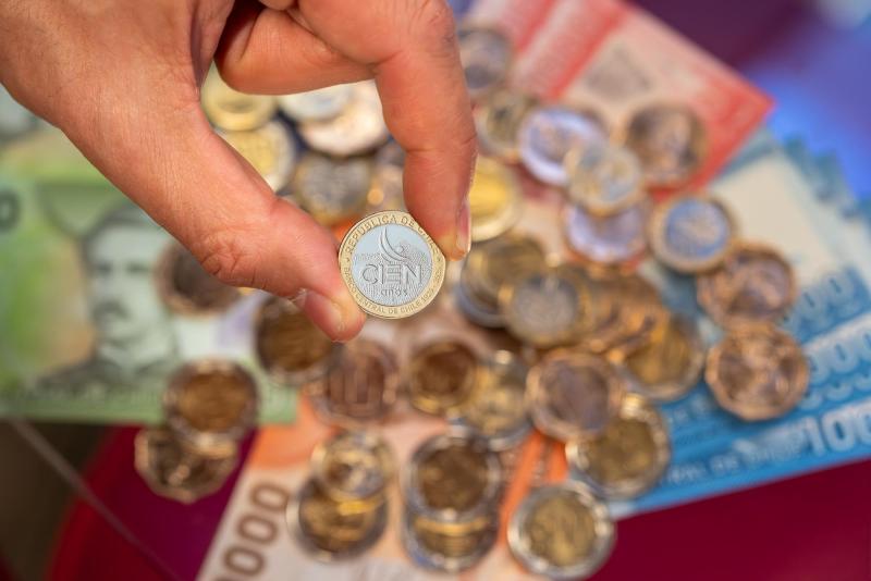 Banco Central - Así será la inédita moneda de 100 pesos por centenario de la institución