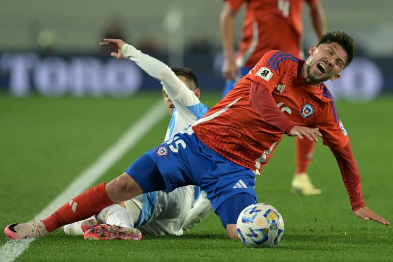 AFP - Felipe Loyola será titular ante Argentina