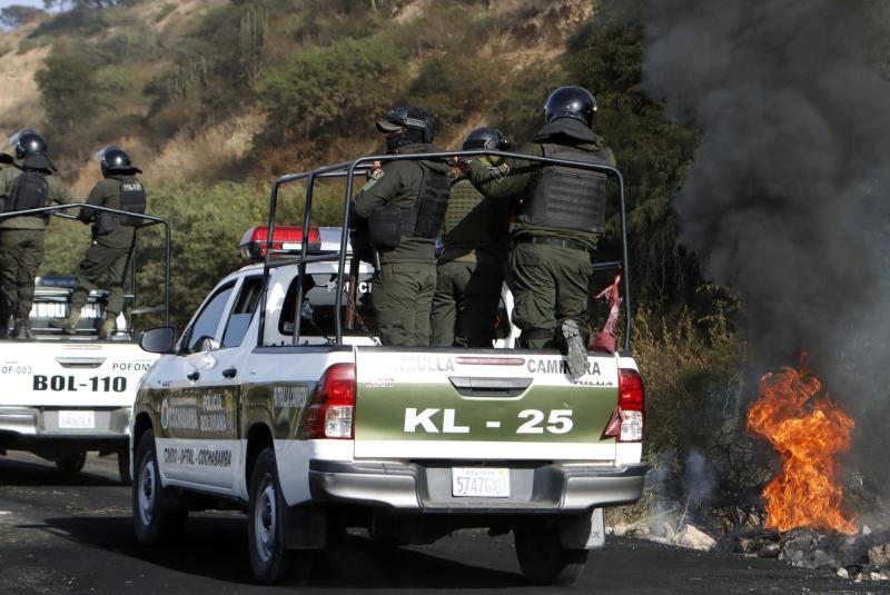 AFP - Aumenta la violencia en Bolivia: tres policías mueren tras enfrentamientos con partidarios de Evo Morales 