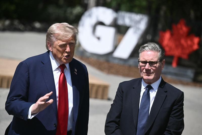AFP - Trump estuvo presente este lunes en el G7, pero se retiró con anticipación debido a una "urgencia" según su equipo