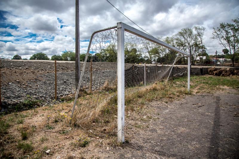 Agencia Uno (referencial) - Asesinato en complejo deportivo en Lampa