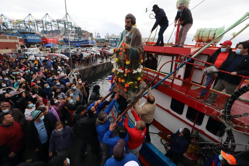 A Uno - Celebración de San Pedro