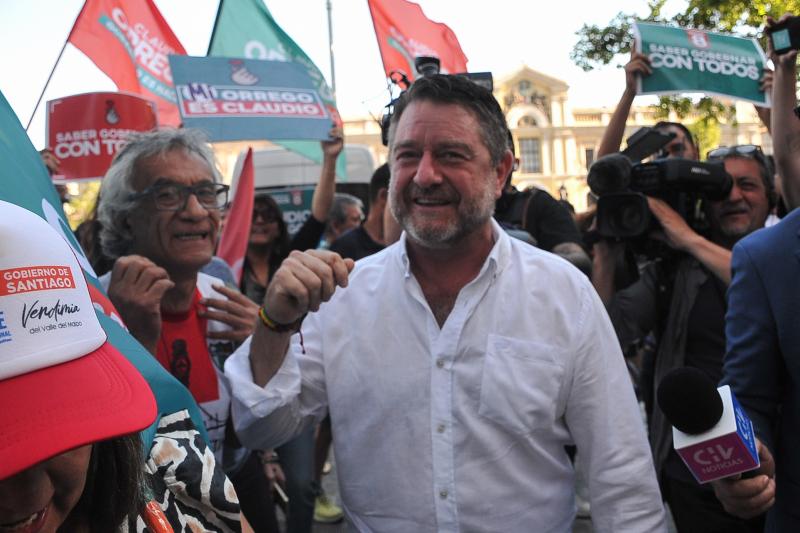 Agencia Uno - Gobernador Claudio Orrego