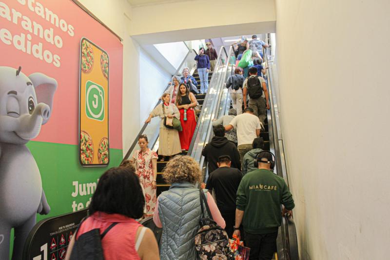 Agencia Uno - ¿Abrirán los supermercados este domingo por las Primarias 2025?