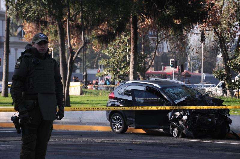 Así fue el grave choque en la Alameda que dejó dos muertos y dos detenidos - Agencia Uno