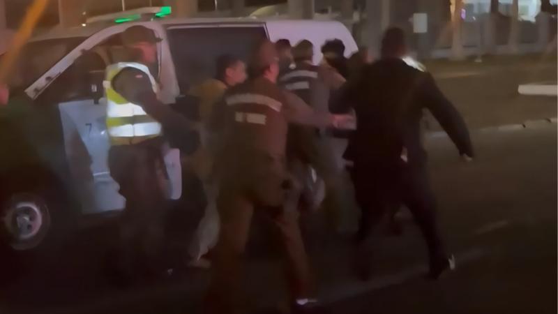 Frontera Norte Arica - Conductor que manejaba drogado irrumpió en evento en Arica y atropelló a cinco personas del público