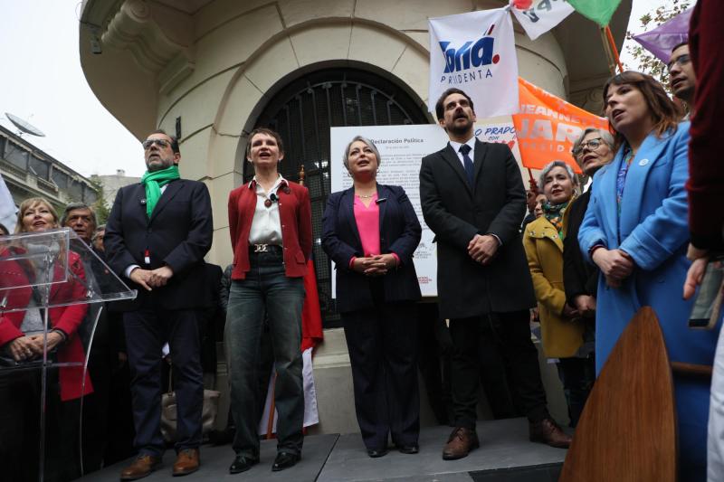 Aton- Candidatos Jaime Mulet, Carolina Tohá, Jeannette Jara y Gonzalo Winter participaron en nuevo debate por primarias